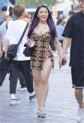 被几十个个男人轮流上的故事