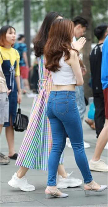 天美传媒唐一涵照片