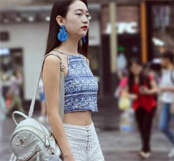 女房客漏水叫房东修空调