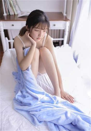 女主经常撩男主下身h