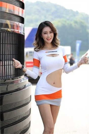 秦羽墨黑丝控
