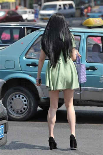 男二喜欢女主伤害女二