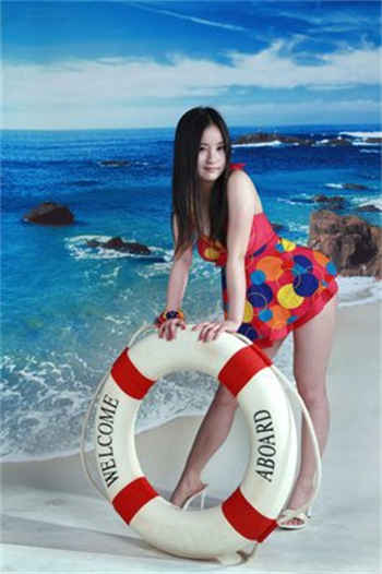 浩克一笑寡姐不妙表情包