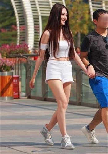 屠狗式角色扮演吃甜少女