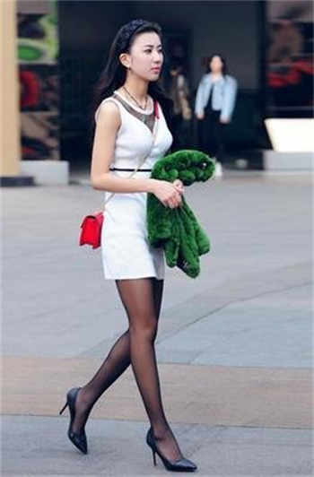 小向まな美改什么名字了