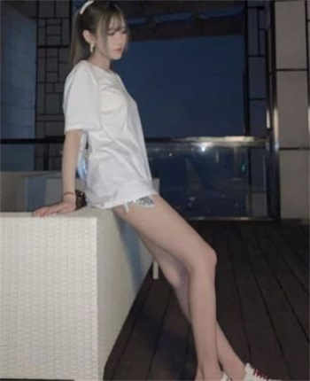 极品少年王方婷