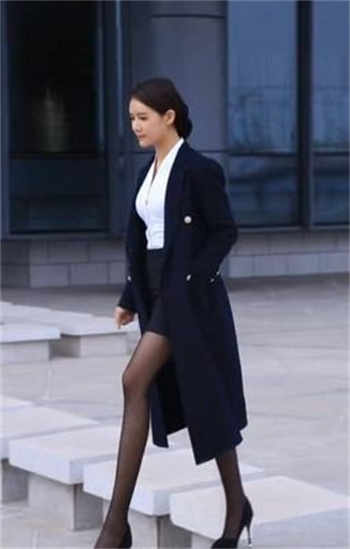 20岁的新婚夫妇燃烧