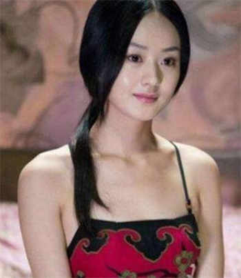 小雪沦为全村的玩具