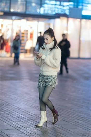 成毅承认与袁冰妍团聚